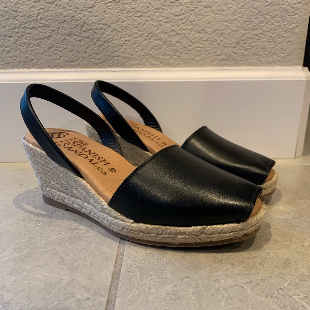 Black Wedges